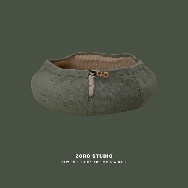 Modern női barett típusú gombos sapka