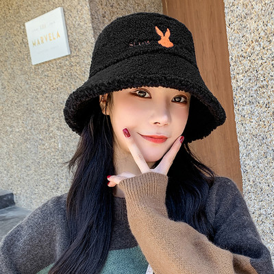 Καθημερινό γυναικείο καπέλο με κέντημα