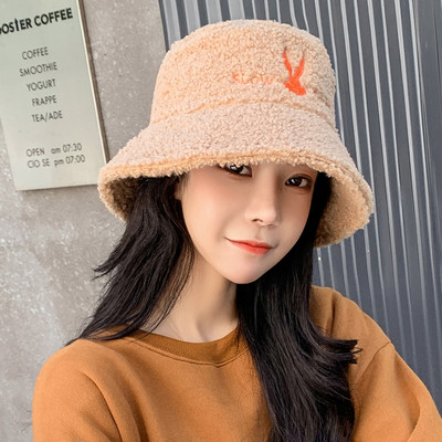 Καθημερινό γυναικείο καπέλο με κέντημα