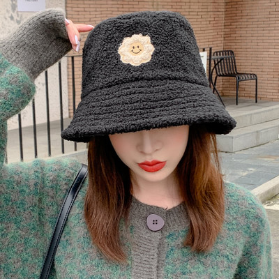 Καθημερινό γυναικείο καπέλο με κέντημα