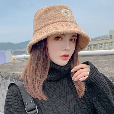 Καθημερινό γυναικείο καπέλο με κέντημα