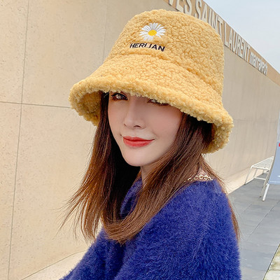 Καθημερινό γυναικείο καπέλο με κέντημα