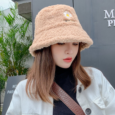 Καθημερινό γυναικείο καπέλο με κέντημα