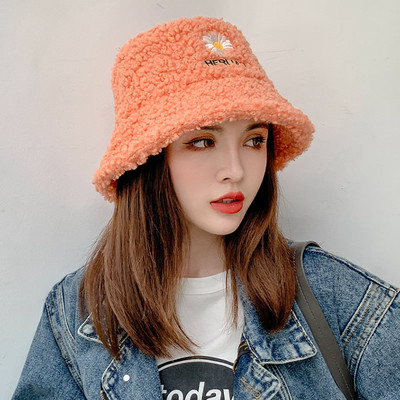 Καθημερινό γυναικείο καπέλο με κέντημα