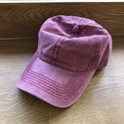 Καπέλο κλασικό μοντέλο με γείσο κατάλληλο για άνδρες και γυναίκες