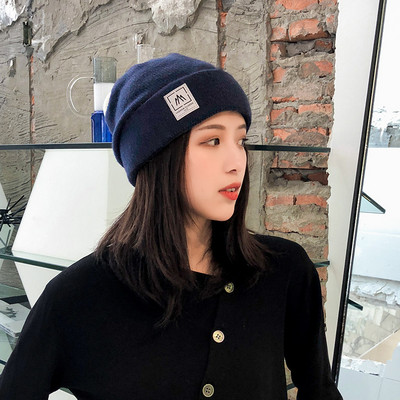 Női kötött téli sapka