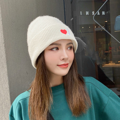 Női kötött téli sapka