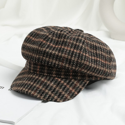 Modern női sapka napellenzővel - retro stílusú