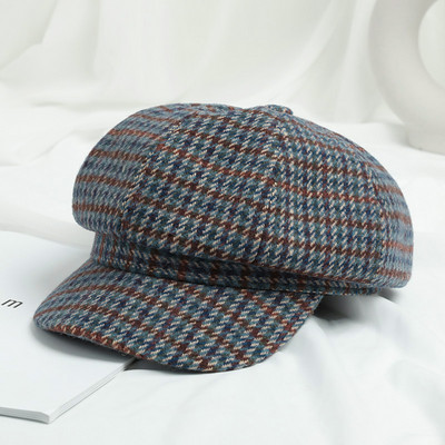 Modern női sapka napellenzővel - retro stílusú