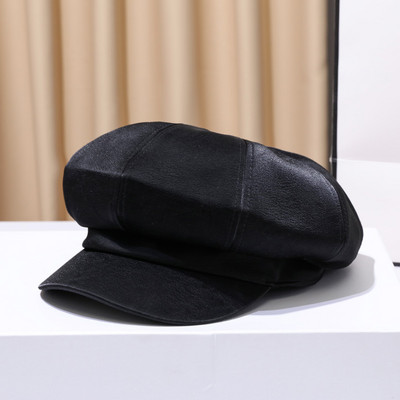 Modern női sapka napellenzővel - retro stílusú