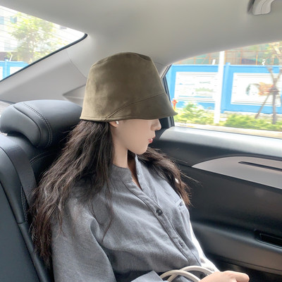 Stílusos női sapka öko velúrból