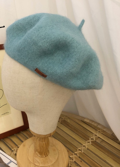 Modern női barett sima modell