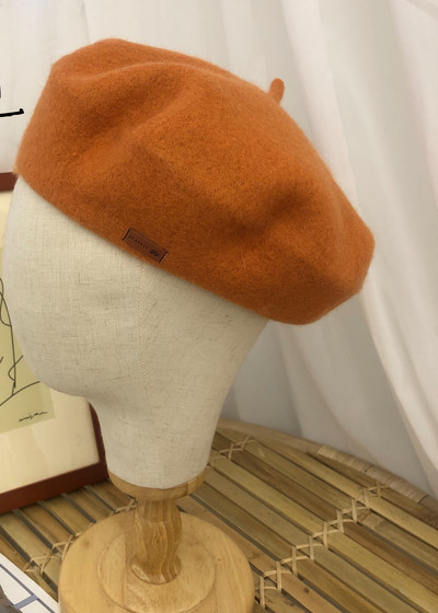 Modern női barett sima modell