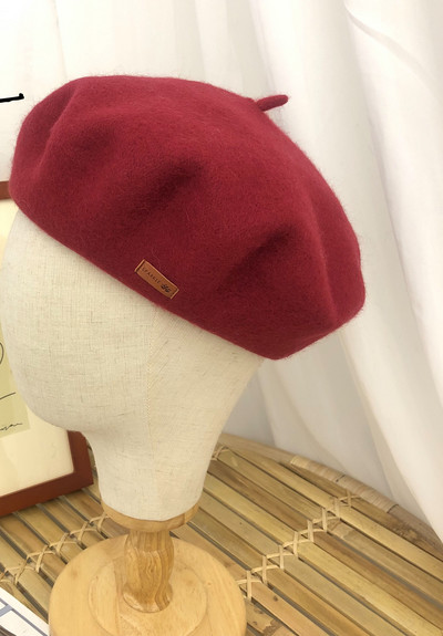 Modern női barett sima modell