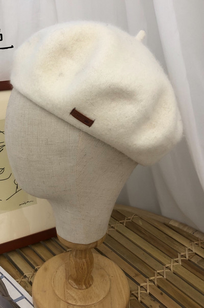 Modern női barett sima modell