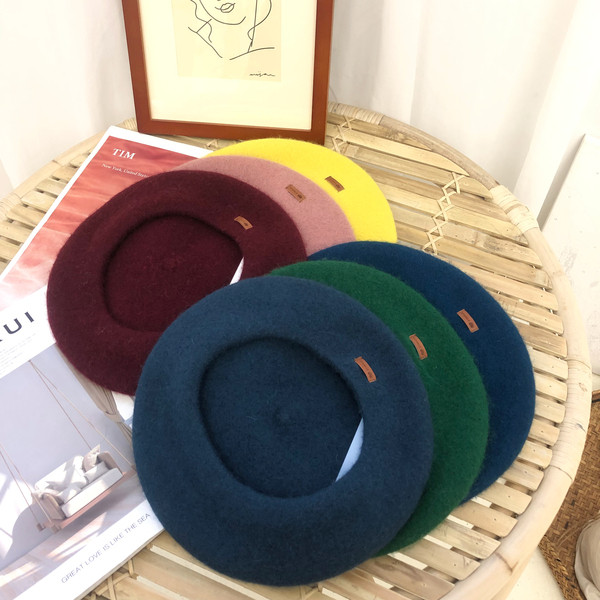 Modern női barett sima modell