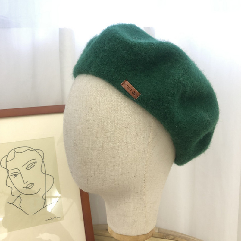 Modern női barett sima modell