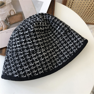 Μοντέρνο γυναικείο μάλλινο καπέλο-δύο χρώματα