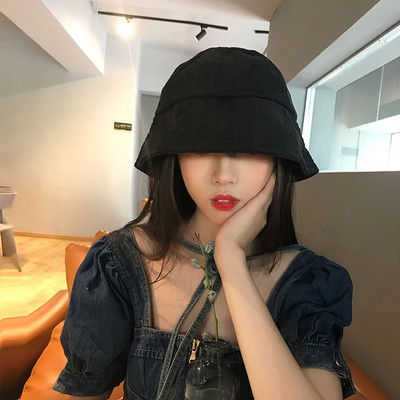 Γυναικείο υφασμάτινο καπέλο