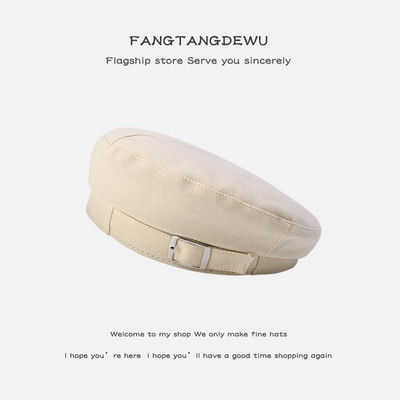 Νέο μοντέλο γυναικείο καπέλο τύπου μπερέ με μεταλλική αγκράφα σε δύο μοντέλα