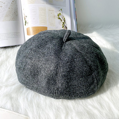 Retro stílusú női sapka - három modell