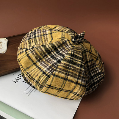 Retro stílusú női sapka - három modell