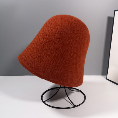 Μοντέλο γυναικείο μάλλινο καπέλο κλασικό μοντέλο