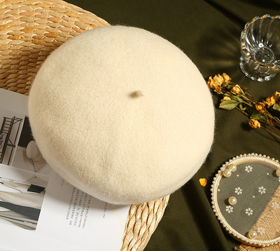 Μοντέρνο  γυναικείο καπέλο κλασικό  μοντέλο τύπου μπερέ