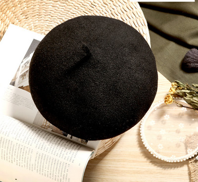 Μοντέρνο  γυναικείο καπέλο κλασικό  μοντέλο τύπου μπερέ