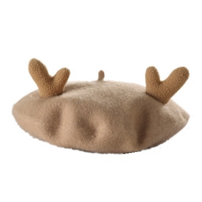 Női beret karácsonyi motívumokkal