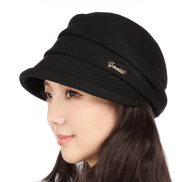 Őszi-téli textil sapka nőknek