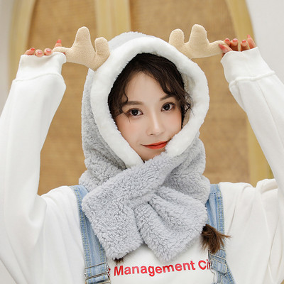 Női téli sapka 3D elemmel - többféle modell