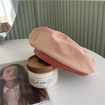 Γυναικείο μπερέ με στοιχεία από οικολογικό δέρμα