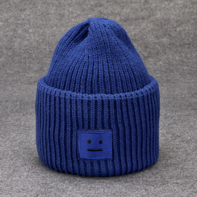 Γυναικείο χειμερινό casual καπέλο με έμβλημα