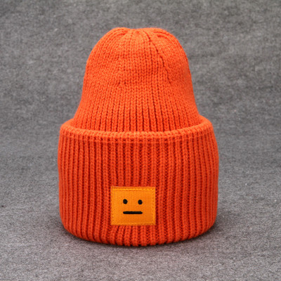 Γυναικείο χειμερινό casual καπέλο με έμβλημα