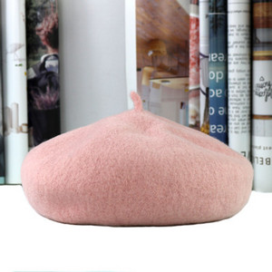 Őszi-téli barett sapka nőknek