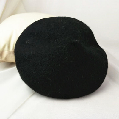 Őszi-téli barett sapka nőknek