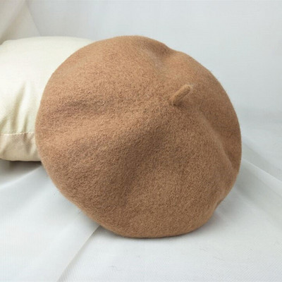 Őszi-téli barett sapka nőknek