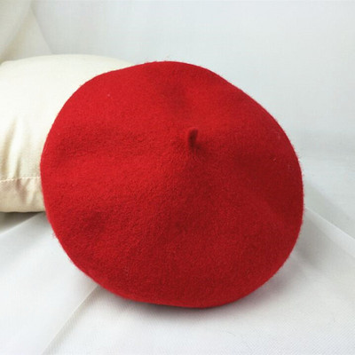 Őszi-téli barett sapka nőknek