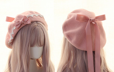 Novi model elegantne ženske kape s trakom