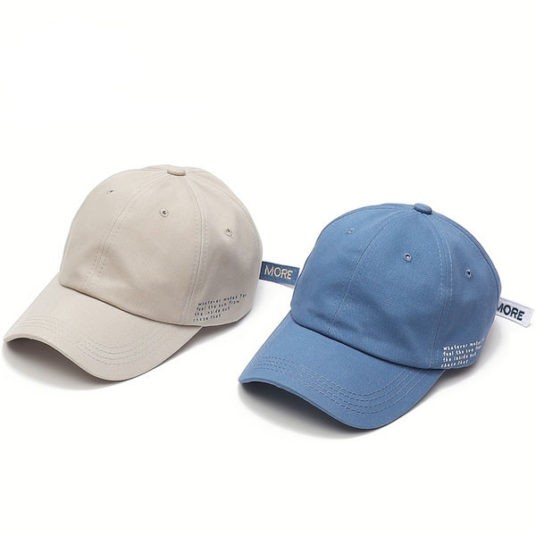 Női alkalmi sapka napellenzővel - többféle modell