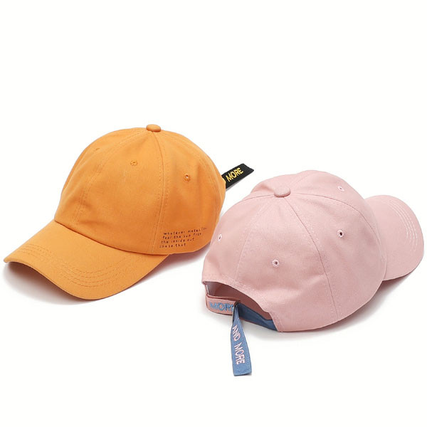 Női alkalmi sapka napellenzővel - többféle modell