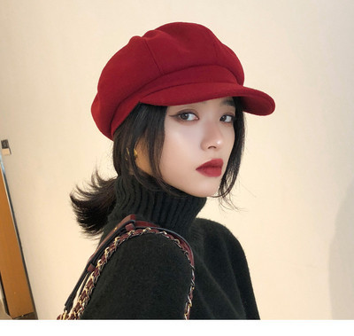 Női alkalmi sapka napellenzővel több modellben