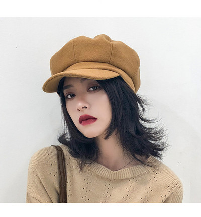 Női alkalmi sapka napellenzővel több modellben