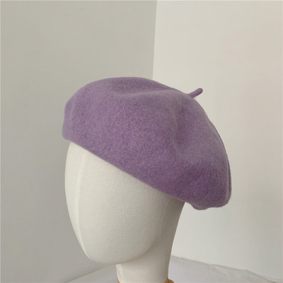 Alkalmi női barett típusú sapka