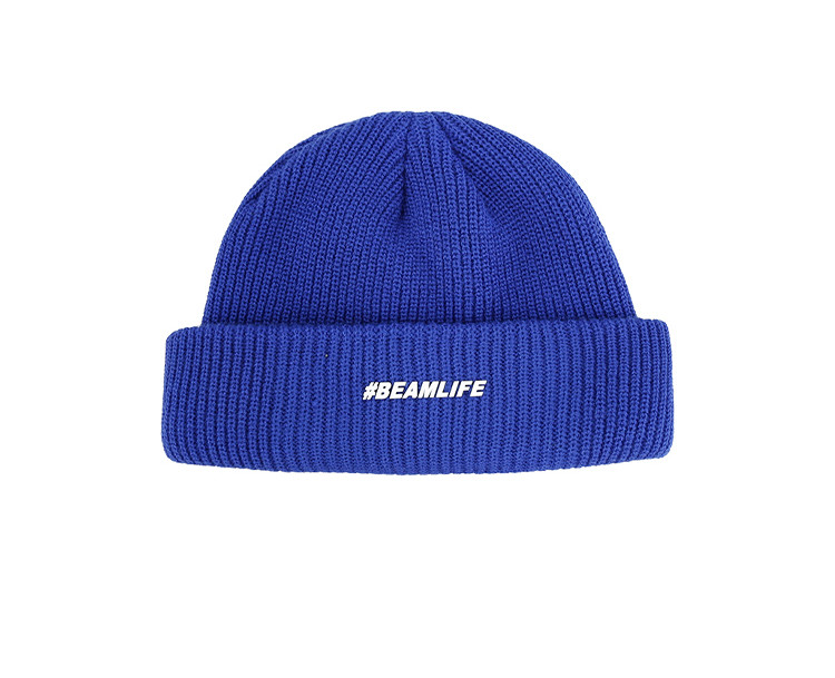 Γυναικείο χειμερινό καπέλο με κεντημένη επιγραφή