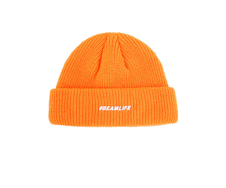 Γυναικείο χειμερινό καπέλο με κεντημένη επιγραφή