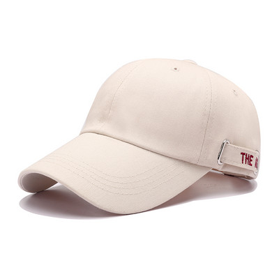 Női sapka napellenzővel és hímzéssel - több modell