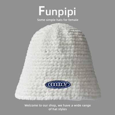 Γυναικείο καπέλο με έμβλημα