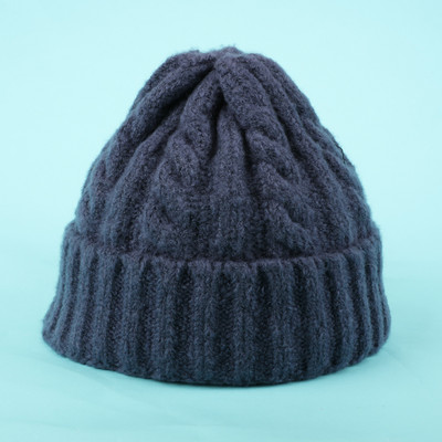 Πλεκτό γυναικείο καπέλο χειμερινό